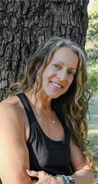Tia F., yoga teacher at Flow Yoga in Austin