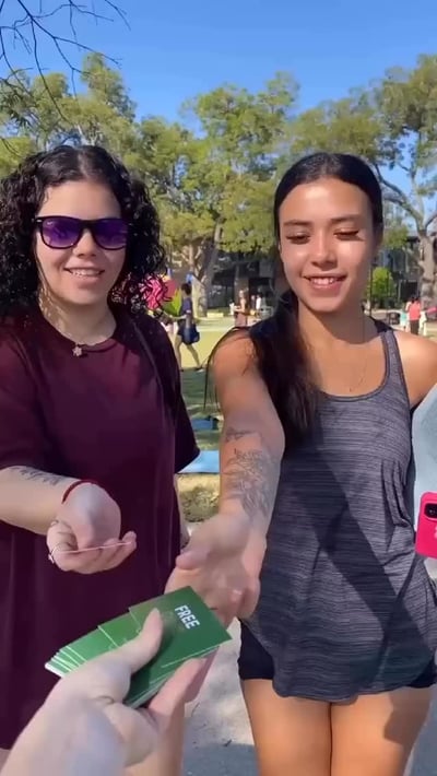 Flow Yoga Flowyogatx Yoga In The Park