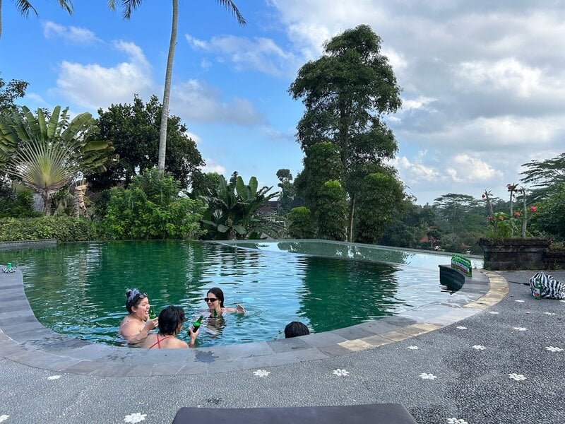 Bali Yoga Retreat Infinity Pool Tropical Garden