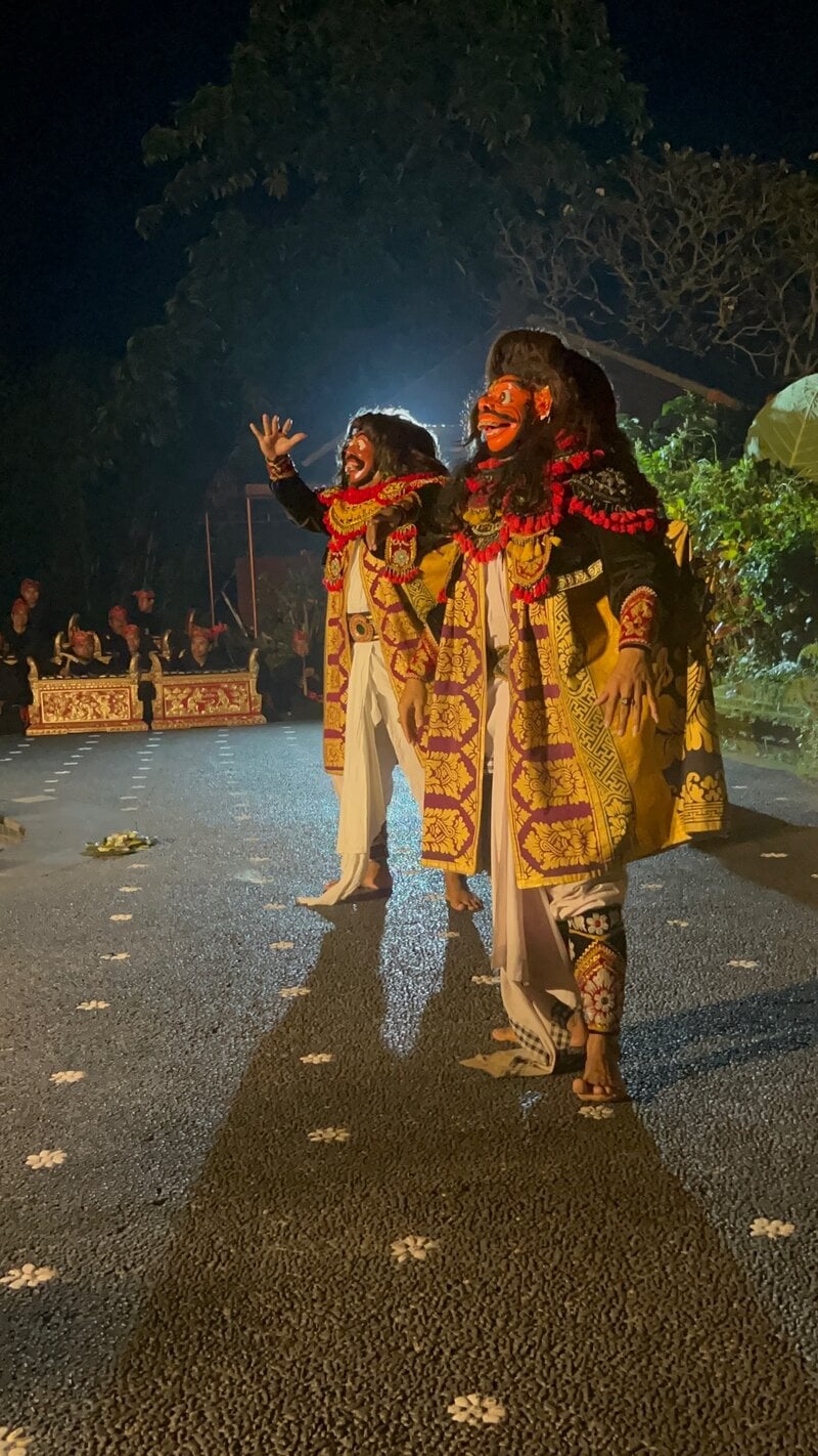 Bali Yoga Retreat Traditional Balinese Dance Performers