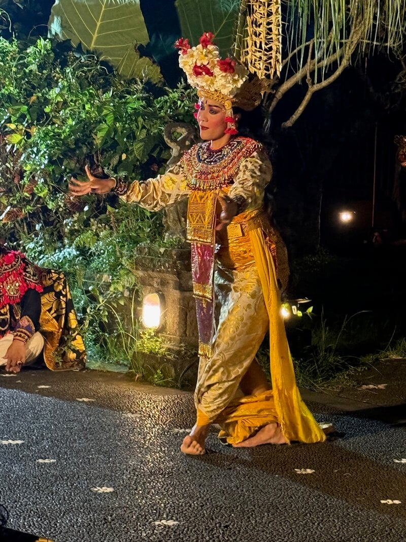 Bali Yoga Retreat Traditional Legong Dancer