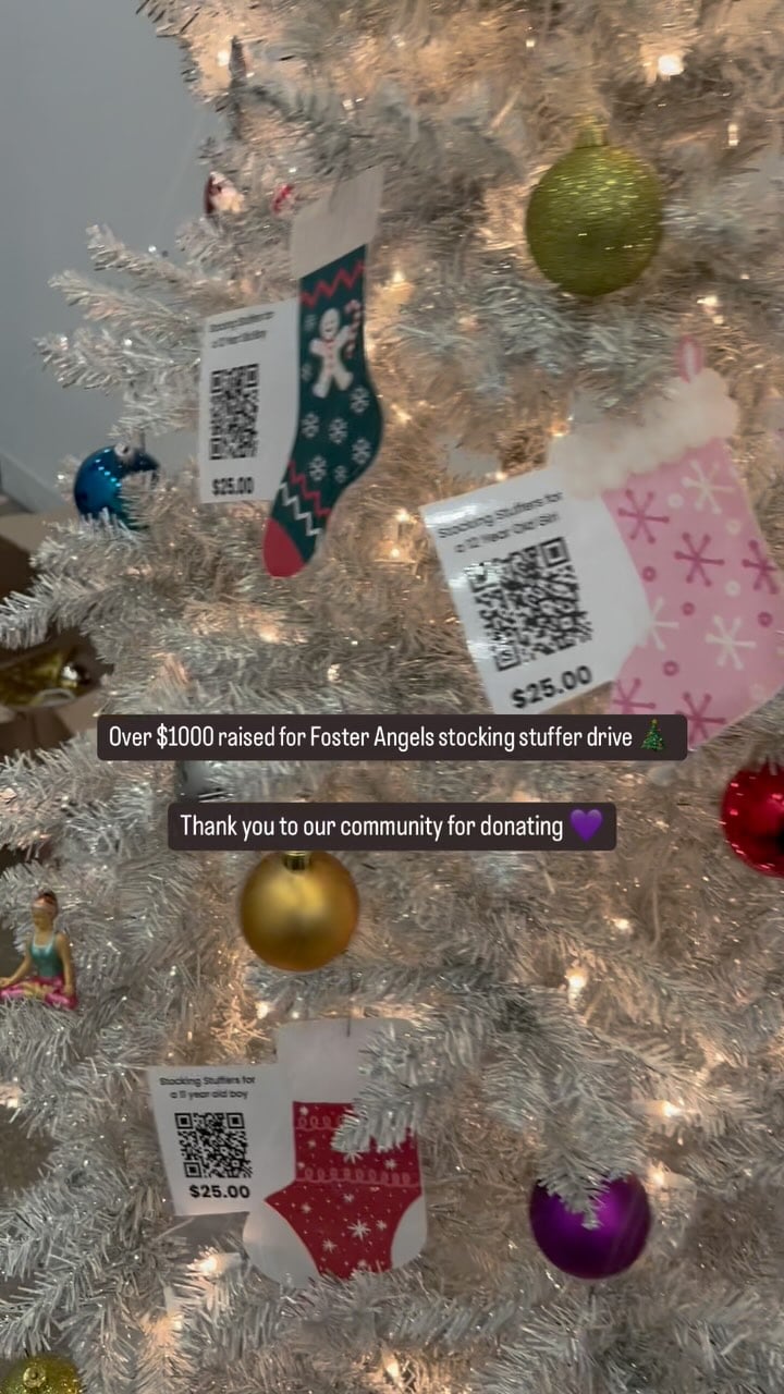 This holiday season, Flow Community came together to make a difference! 🎄 By partnering with Foster Angels and setting up Angel trees in our studios, we raised over $1000 to provide stocking stuffers for teens and children in foster care. 🎁  Thank you to everyone who donated and volunteered! 🙏 #FlowCommunity #FosterAngels #GivingBack #HolidayCheer